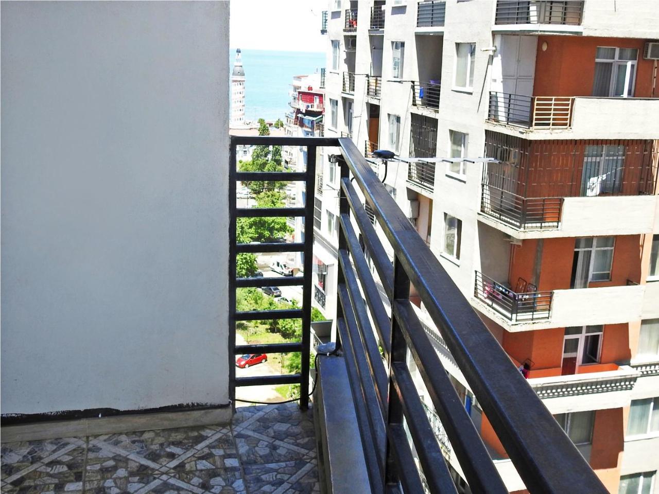 Real Palace Apartment Batumi Exterior foto